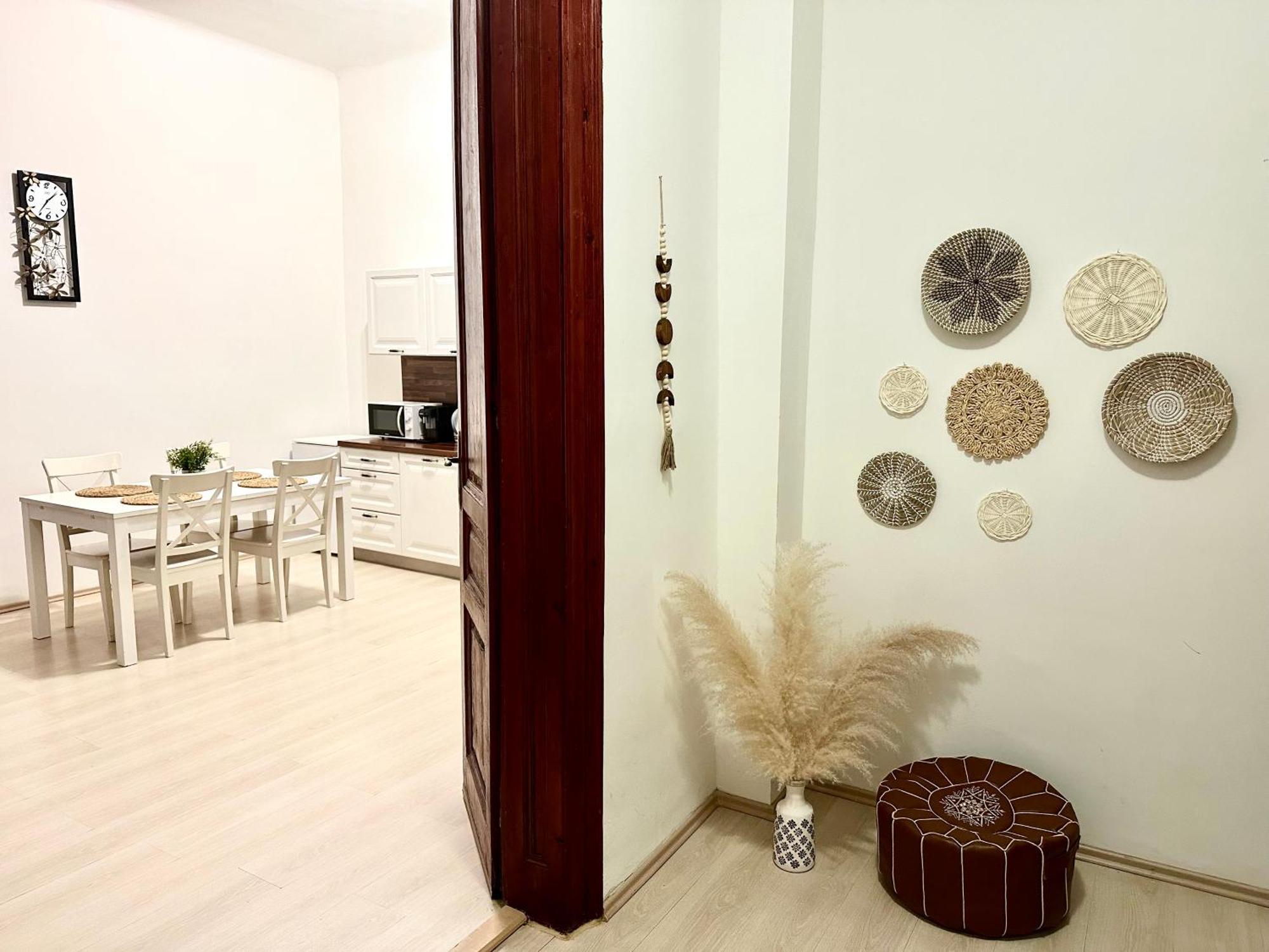 Apartment In Historical Part - Old Town Top Address Братислава Экстерьер фото