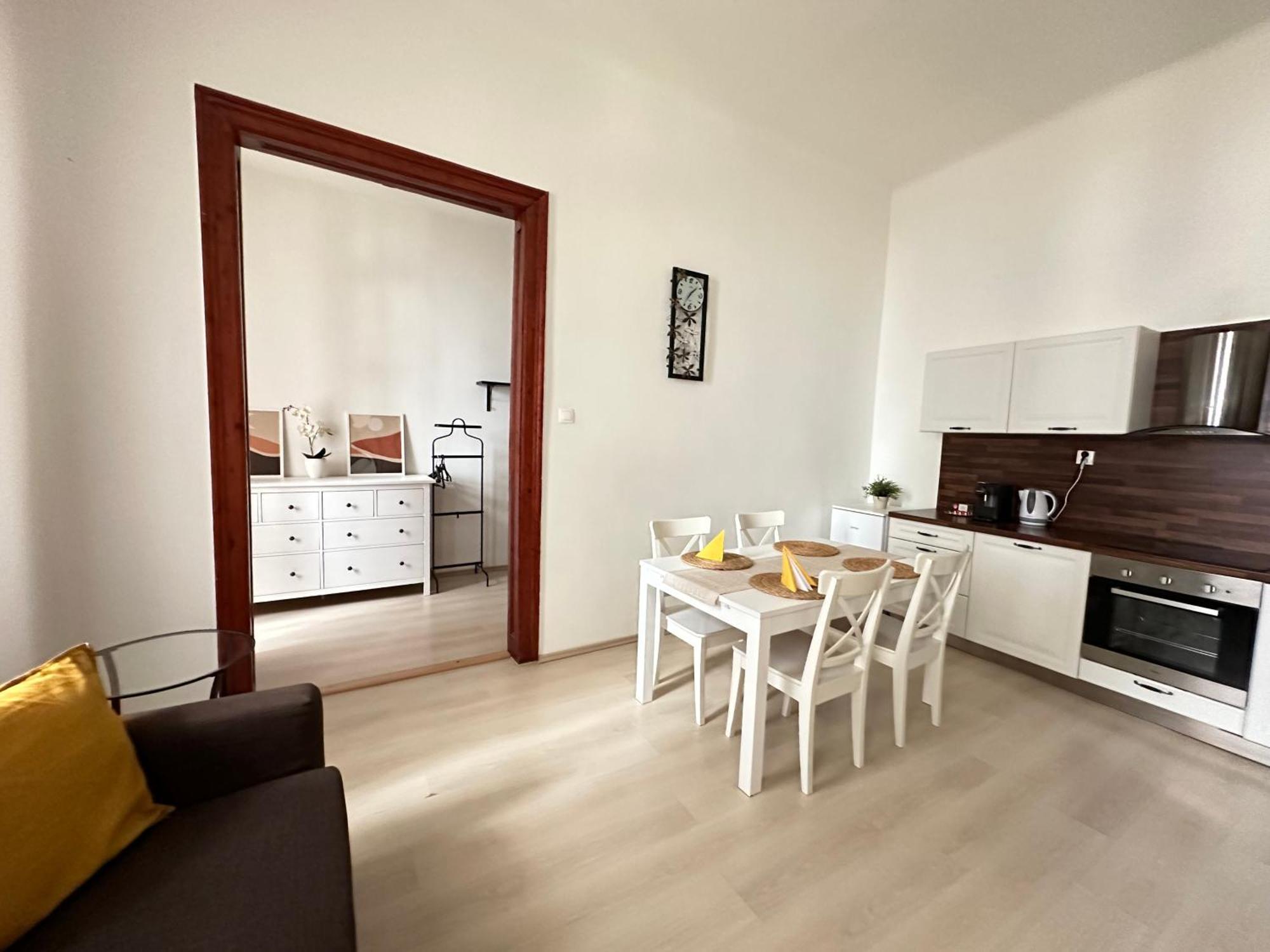 Apartment In Historical Part - Old Town Top Address Братислава Экстерьер фото